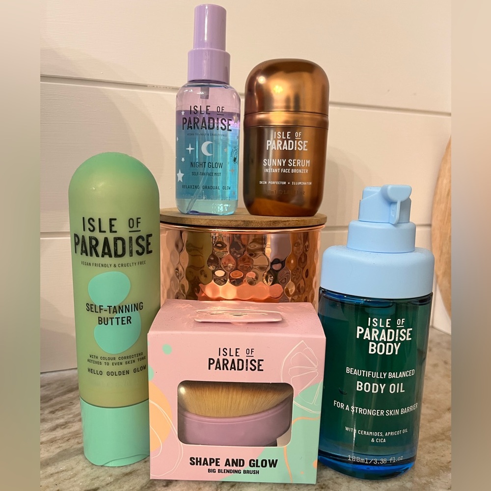 Isle of Paradise Radiant Glow Collection
